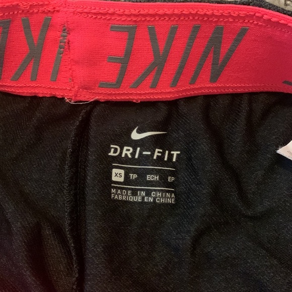 Nike Dri-Fit shorts - Picture 3 of 3